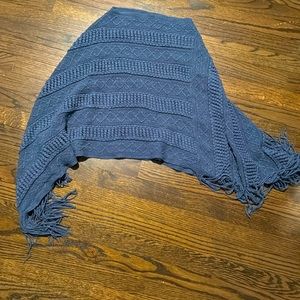 Pullover shawl